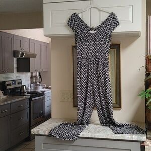 VTG Abercrombie & Fitch Jumpsuit Empire Waist Cap Sleeve V-Neck Black & Ivory XS